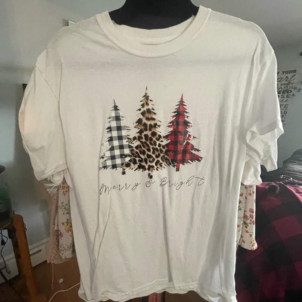 Merry & Bright Xmas Tee